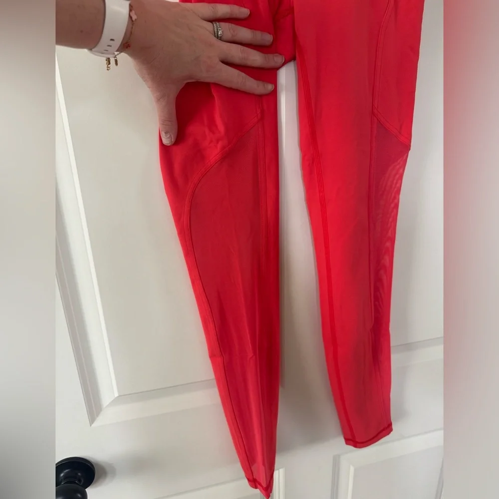 Lululemon Mastered Motion High-Rise Tight 28” Thermal Red - Picture 3 of 16